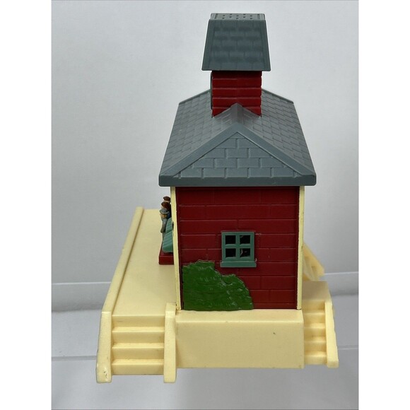 Thomas & Friends Train Wellsworth Station Light Up Sound WORKS Take Along - Picture 7 of 8